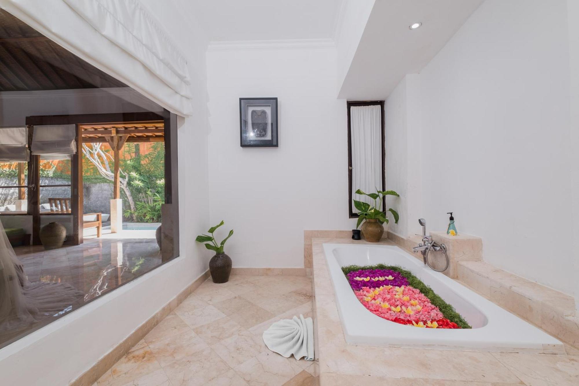 Alam Bidadari Seminyak Villa Ngoại thất bức ảnh